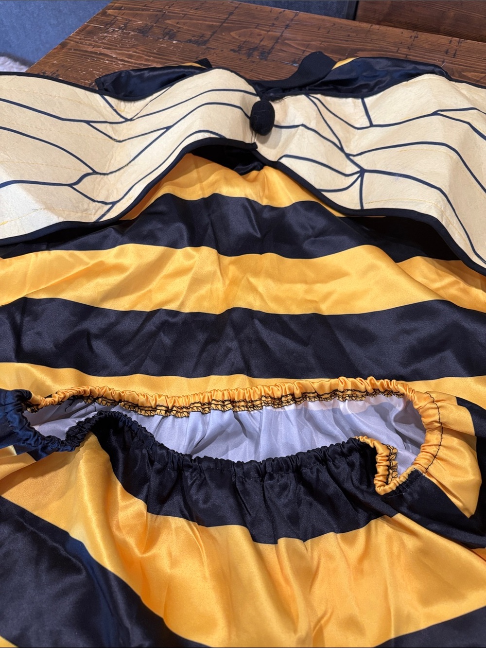 Bee Costume Adult size large - Picture 3 of 3